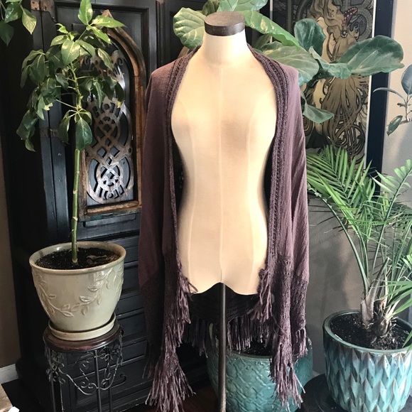 Avril boho linen & cotton tassel crochet kimono - Picture 3 of 8